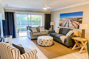 Wiggins Bay Sunny Retreat, Naples